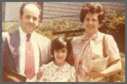 our last family photo, 1978-b.jpg (14065 bytes)